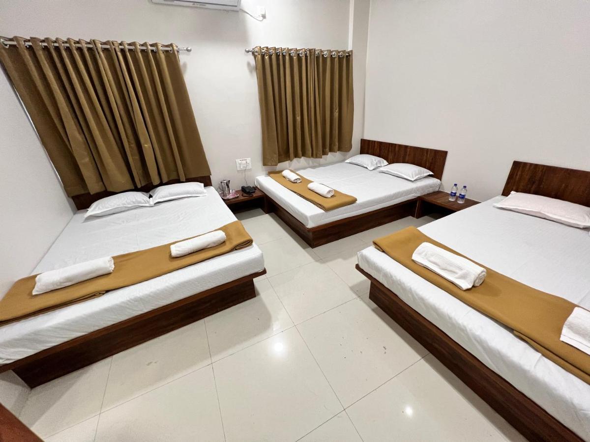 Darshan Executive Kolhapur Bagian luar foto