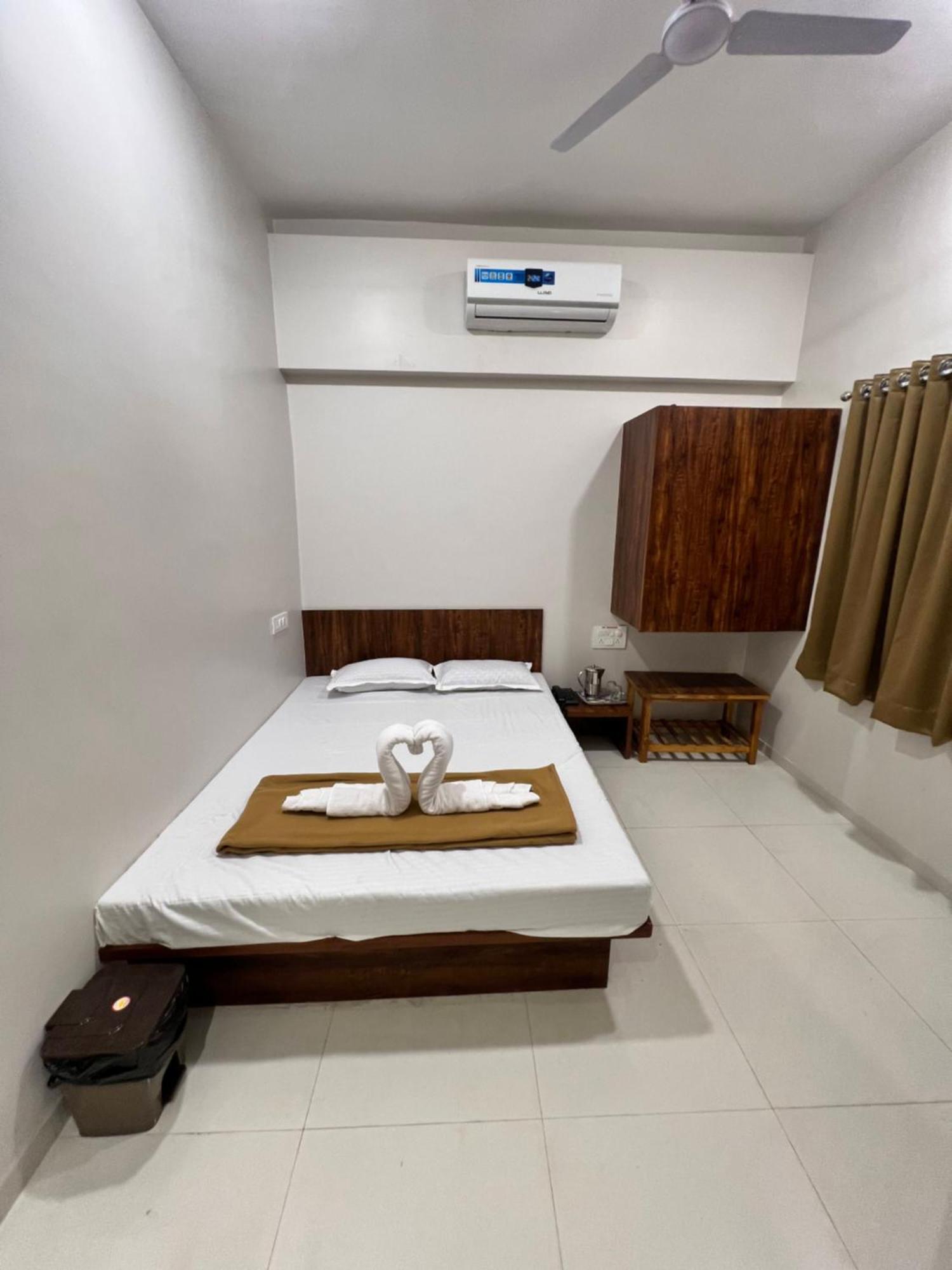 Darshan Executive Kolhapur Ruang foto
