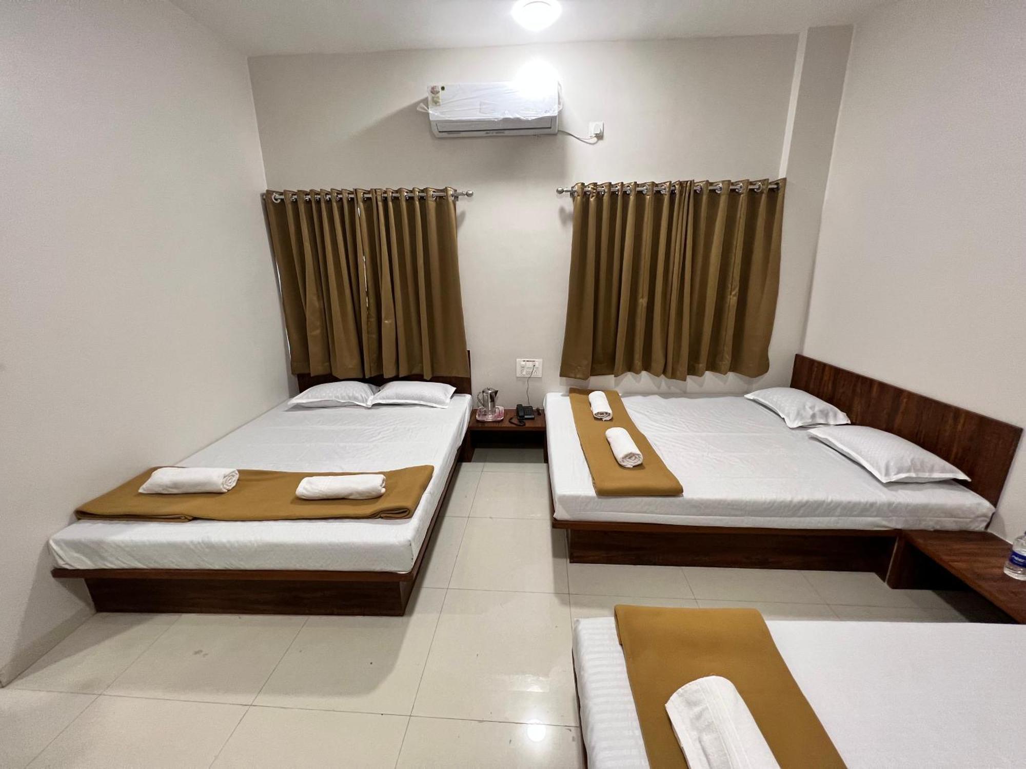 Darshan Executive Kolhapur Ruang foto